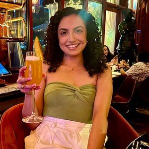 Meet your Posher, Alicia